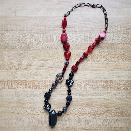 black-red eclectic gradient necklace